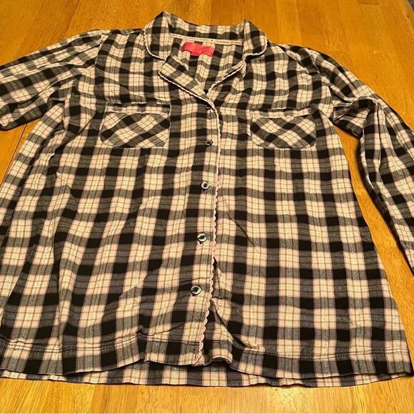 Victoria’s Secret pajama top, size Medium - Picture 1 of 4